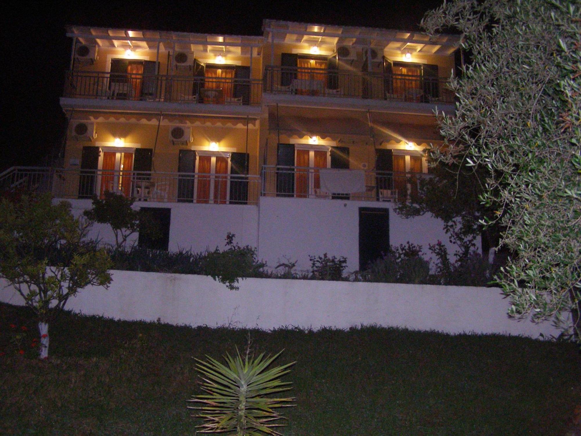 Evridiki Apartments Mesongi Exterior photo