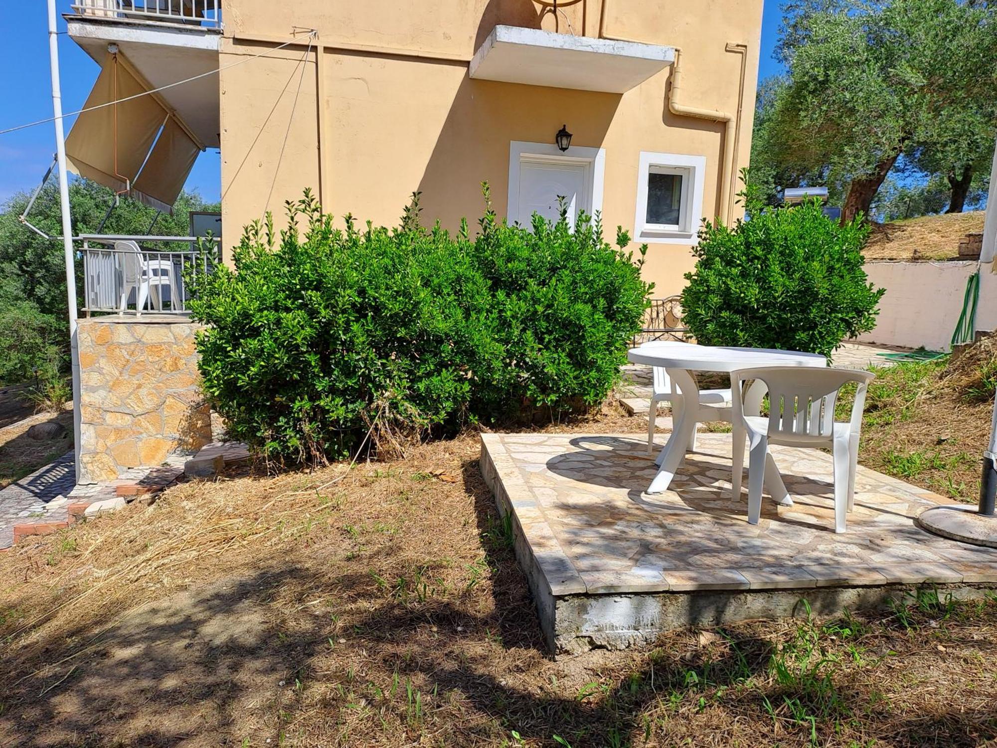 Evridiki Apartments Mesongi Exterior photo
